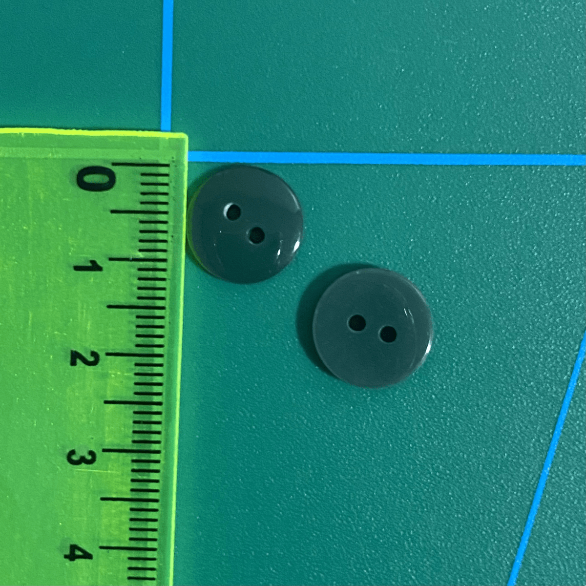 botón clásico (20 L-12 mm)144 unid. Verde Botella 1