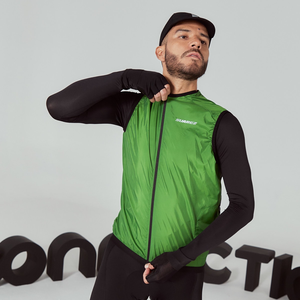 CHALECO CORTAVIENTO HOMBRE NOPAL3