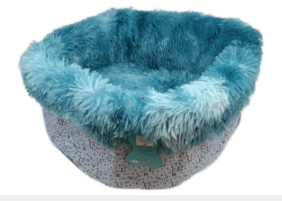 CAMA DE FELPA CUADRADA1