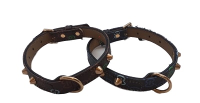 COLLAR DE DISEÑADOR CON TACHAS