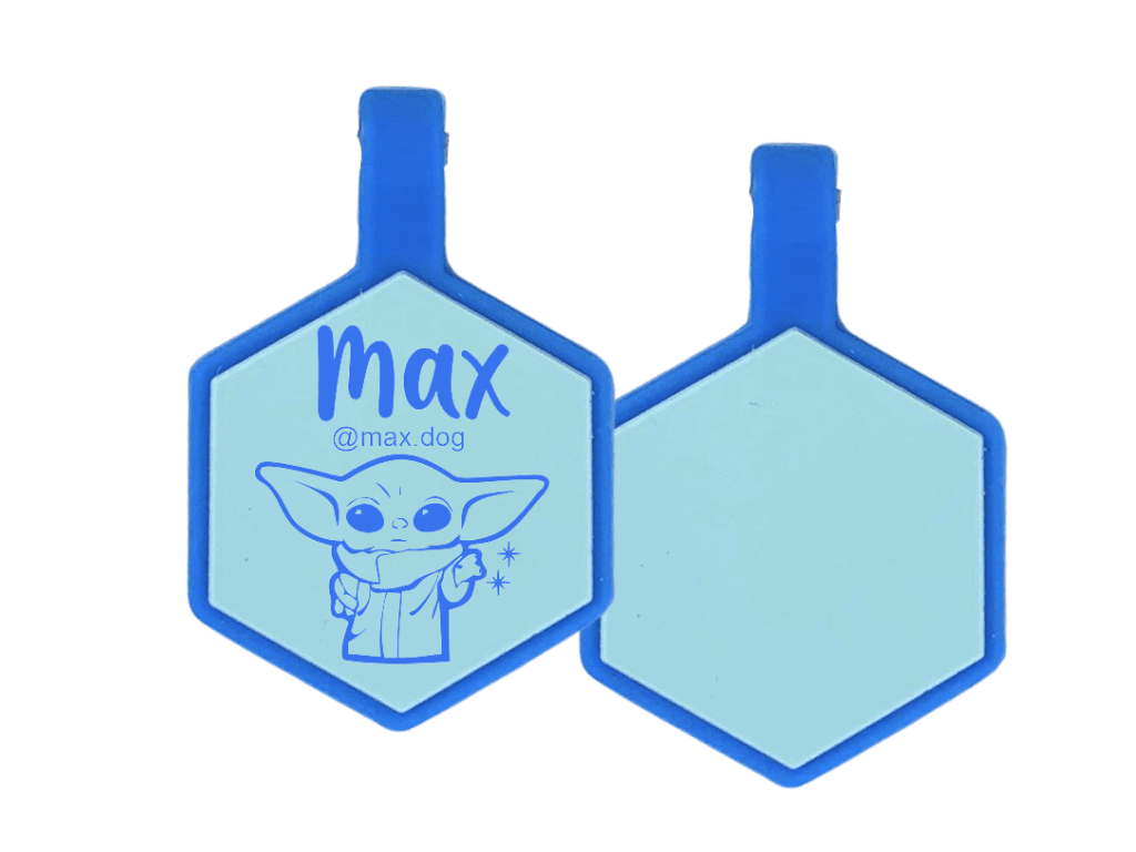 PLACA DE IDENTIFICACIÓN HEXÁGONO - BABY YODA13