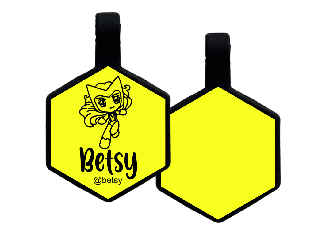 PLACA DE IDENTIFICACIÓN HEXÁGONO - BRUJA ESCARLATA7