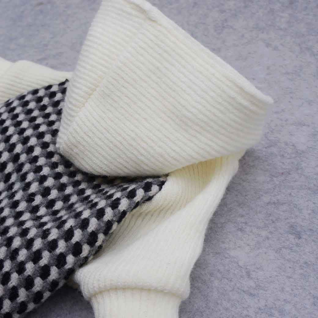 FITWARM SUDADERA DE PUNTO CON CAPUCHA BLANCA5