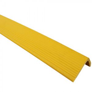 GRADA ANGULO NARIZ GOMA 70X25 / 1MT (50mts)2