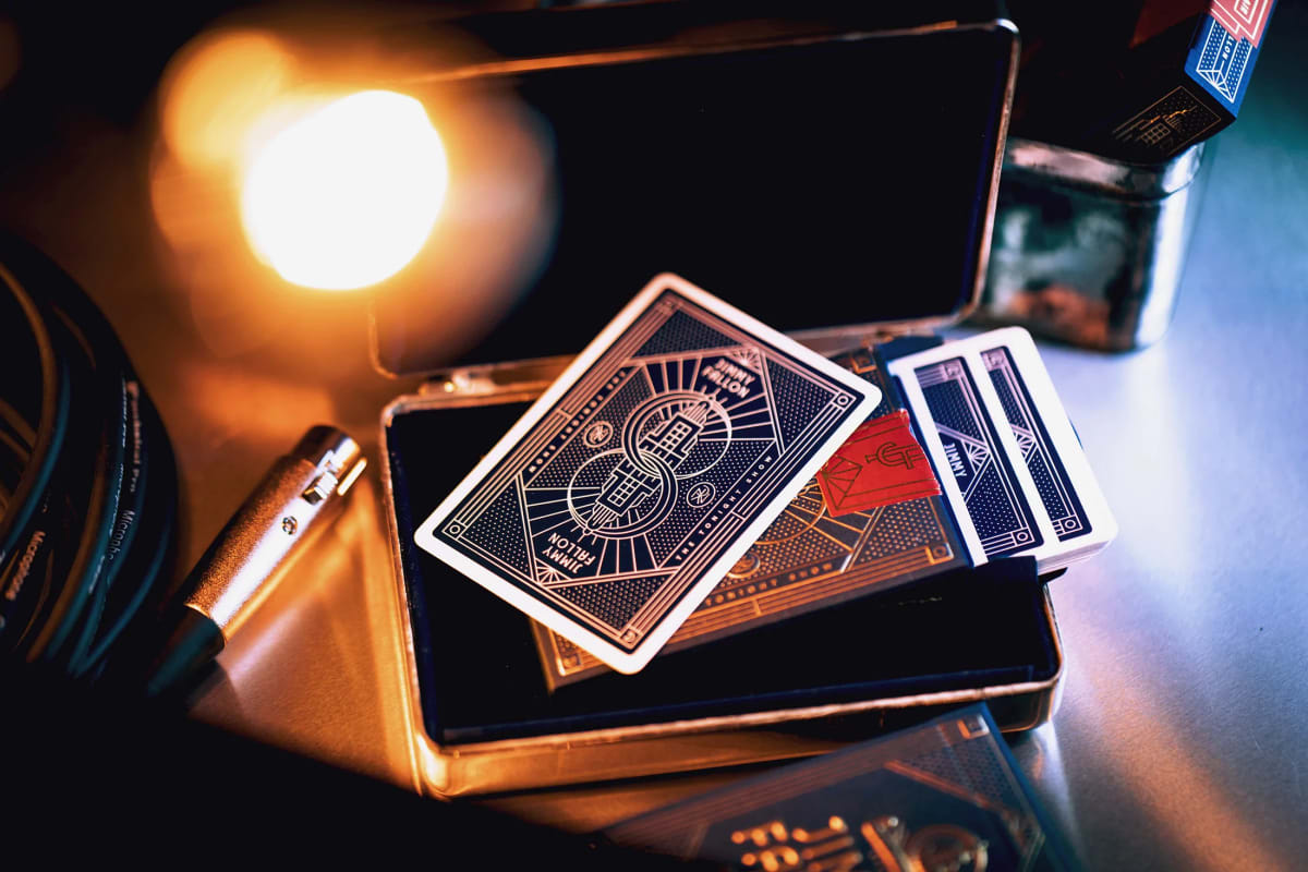 Naipe - Theory11 - Jimmy Fallon2