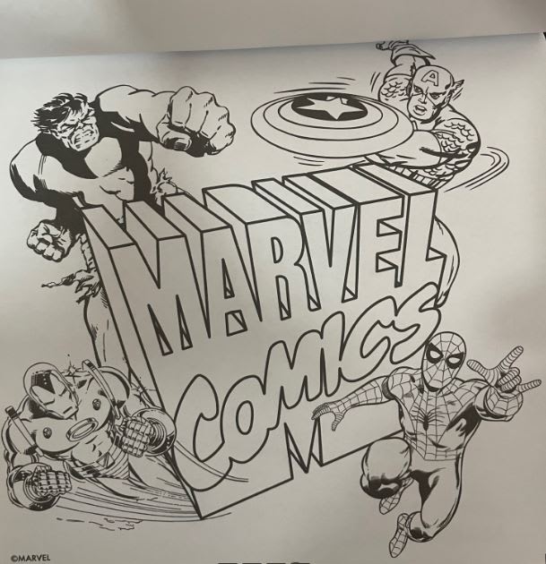 Libreta para colorear Marvel Comics2