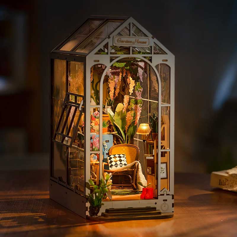 Book Nook & Wonderland Garden House2