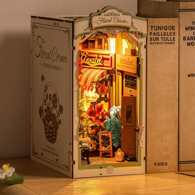 Floral Corner con Cover Dust Booknook Rolife3