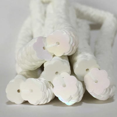 Lentejuela Jazmin 6mm Blanco 201 nacarado1