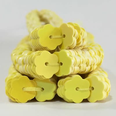 Lentejuela Jazmin 8mm Amarillo 204 nacarado1
