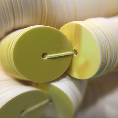 Lentejuela 10mm Amarillo Nacarado