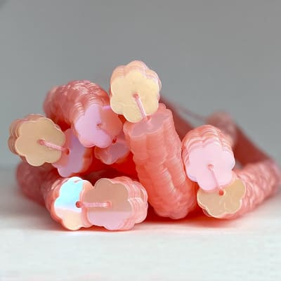 Lentejuela Jazmin 8mm transparente Rosado claro1