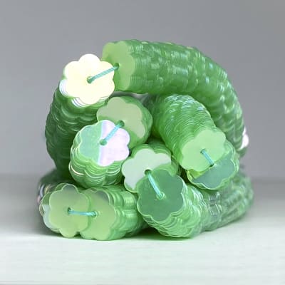 Lentejuela Jazmin 6mm transparente verde claro 2261