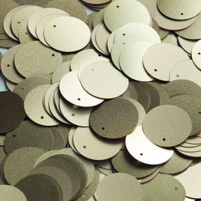 Lentejuela 17mm oro claro metalico