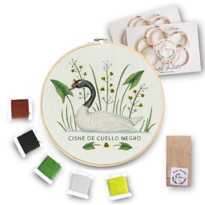 Mini Kit para bordar Cisne Cuello Negro