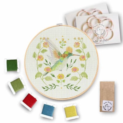Mini Kit para bordar Colibrí Abanico Canela1