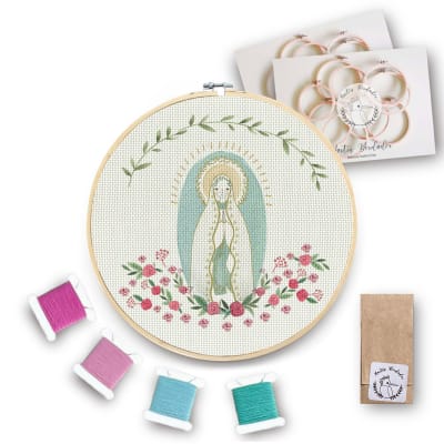 Mini Kit para bordar Virgen de Lourdes1