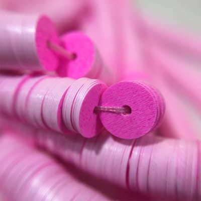 Lentejuela 4mm rosado fuerte nacarado2