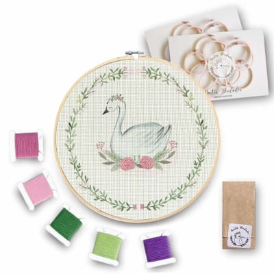 Mini Kit para bordar Cisne1