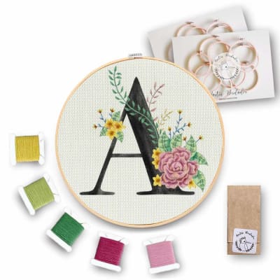 Mini Kit para Bordar Letra A1