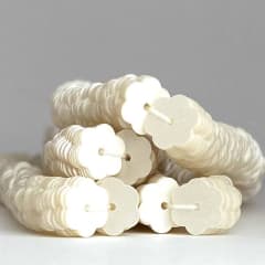 Lentejuela Jazmin 6mm Blanco Perla mate 501