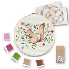 Mini Kit para Ardilla Con Flores