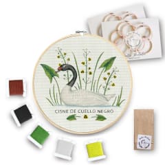 Mini Kit para bordar Cisne Cuello Negro
