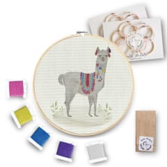 Mini kit para bordar Llama