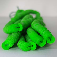 Lentejuela 6mm verde fluor transparente