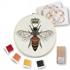 Mini Kit para bordar Abeja Reina