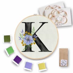 Mini Kit par bordar letra K