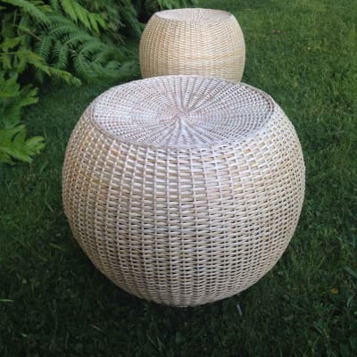 Puff de mimbre natural