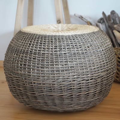 Puff de mimbre bicolor (gris y natural)