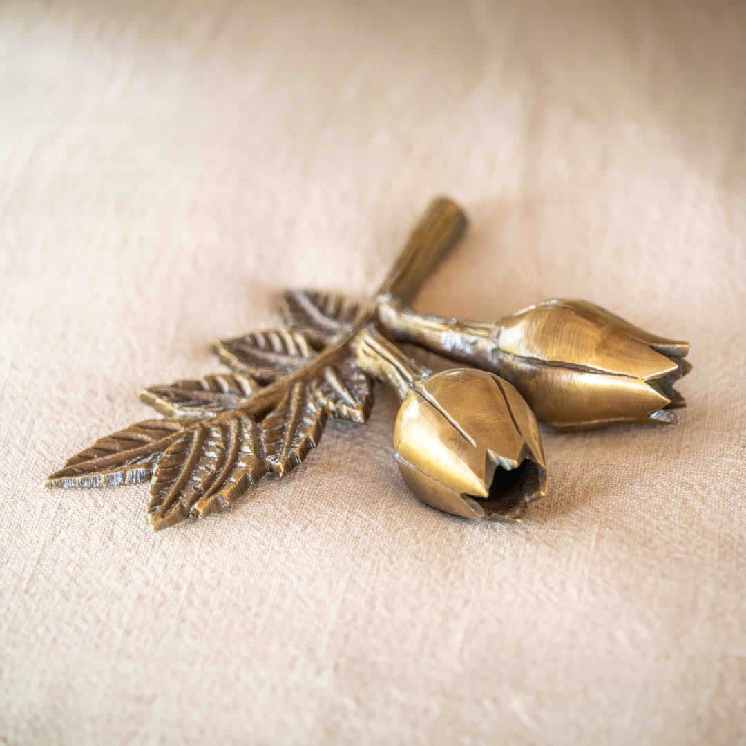 Pisapapeles flor dorado1