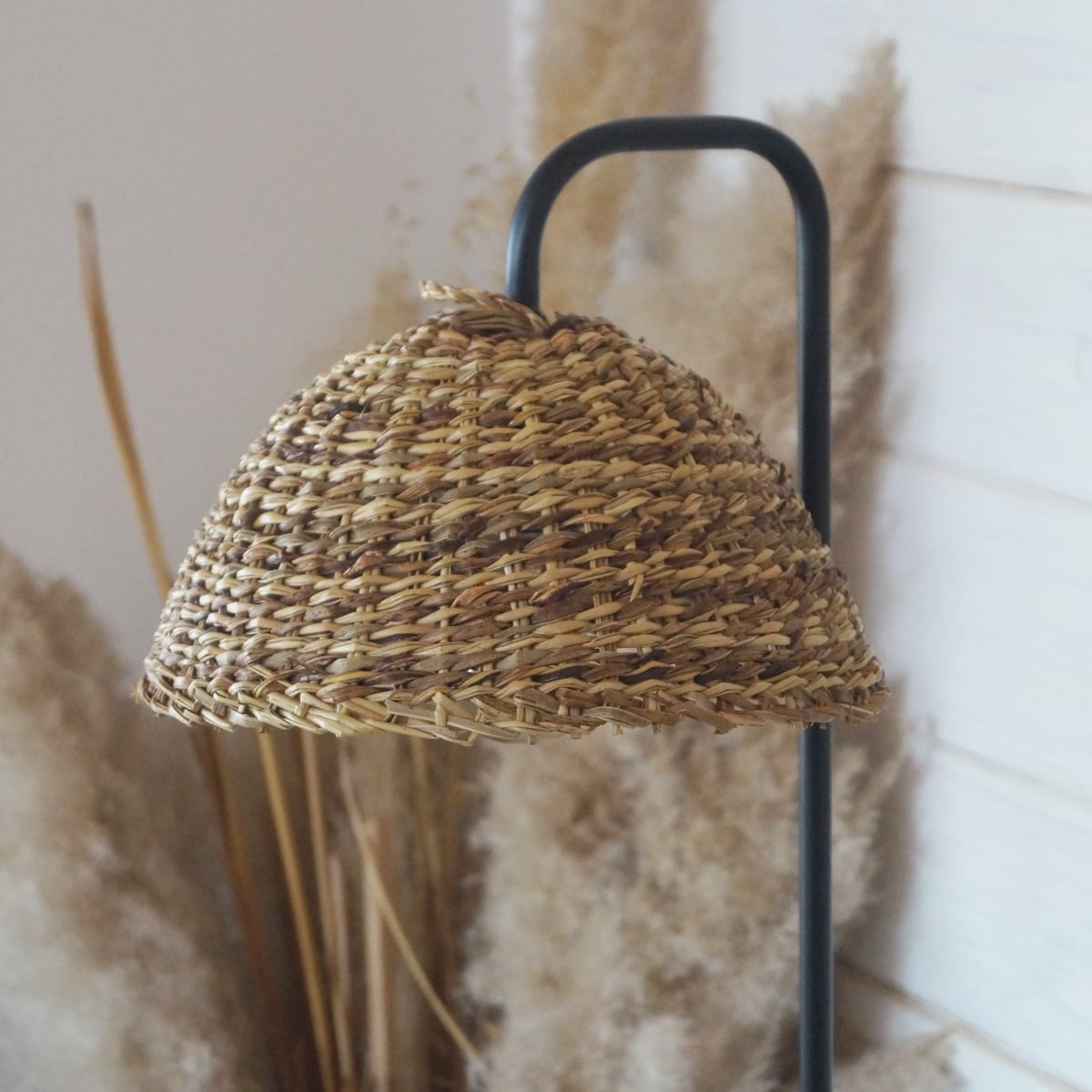 Lámpara Quilcha de Sobremesa con base de metal2