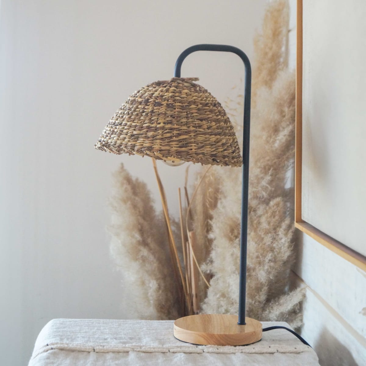 Lámpara Quilcha de Sobremesa con base de metal1