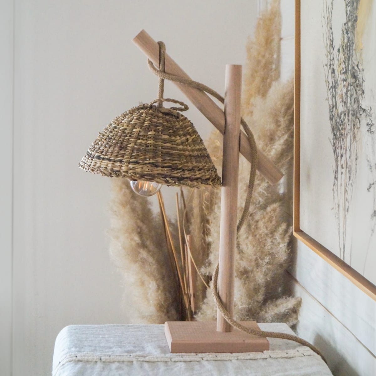 Lámpara Quilcha de Sobremesa con base de madera de Raulí1