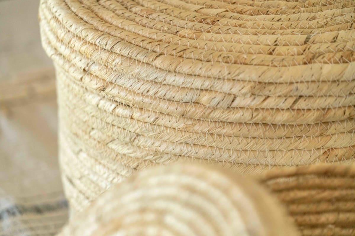 Canasto de fibra natural con tapa2