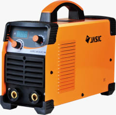LA SOLDADORA INVERSORA ARC 200C JASIC