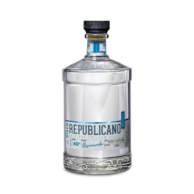 PISCO REPUBLICANO MOSCATEL TRIPLE DESTILADO1