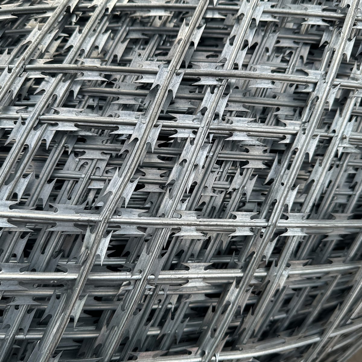 Rollo Malla Alcatraz 120 Cm x 6 Mts5