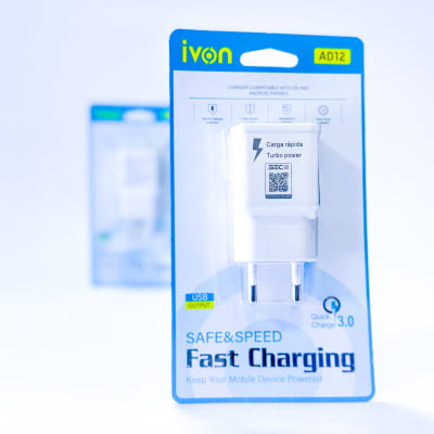 Adaptador de Carga Ivon AD12 NEO1