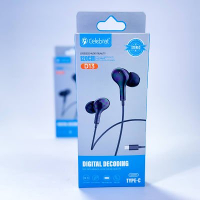 Audifonos Celebrat D13
