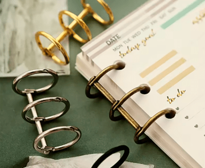 ACCESORIO PORTA HOJAS 3 ANILLAS