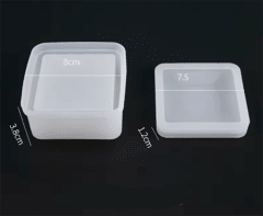 MOLDE DE SILICONA JOYERO PEQUEÑO 7CM x LADO y 3CM DE ALTO. 0