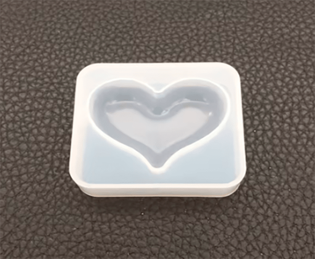 MOLDE DE SILICONA CORAZON 4x1CM PROFUNDIDAD1