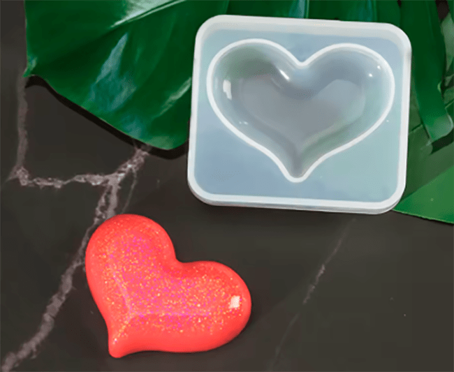 MOLDE DE SILICONA CORAZON 4x1CM PROFUNDIDAD2