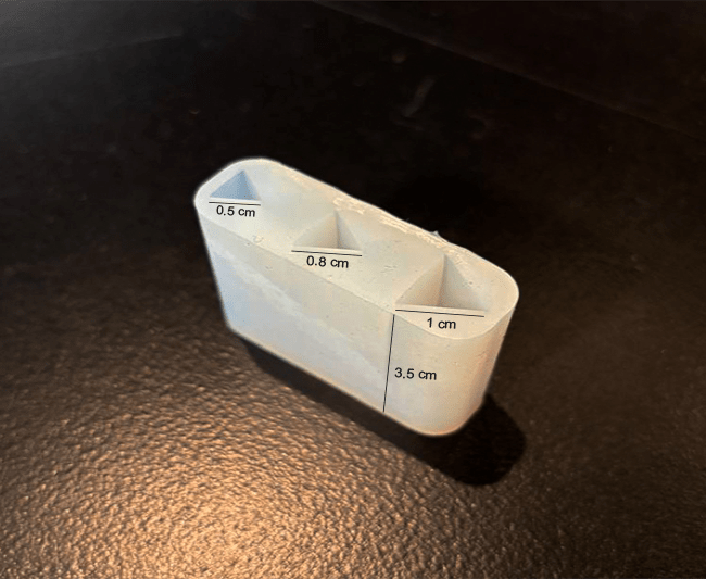 MOLDE DE SILICONA BARRA PRISMA TRIANGULAR L 3.5x1CM2