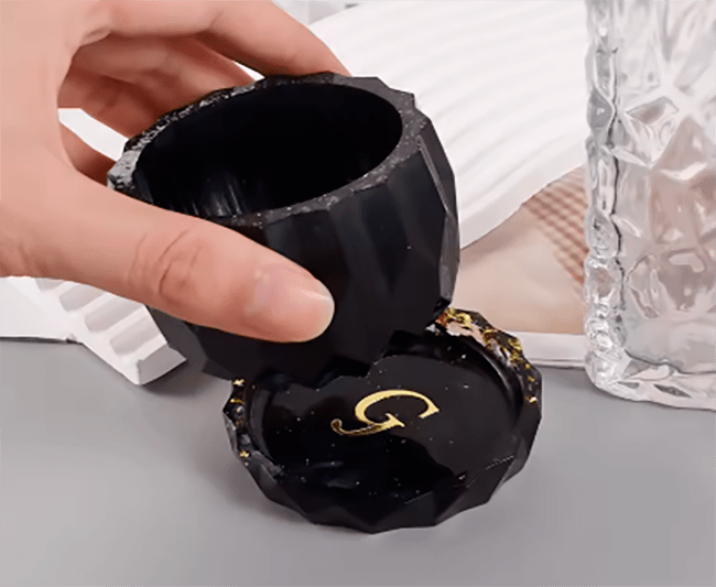 MOLDE DE SILICONA ALHAJERO PARA RESINA/YESO 9CM.3