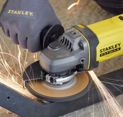 ESMERIL ANGULAR INALAMBRICO 4 1/2 20V S/BAT - S/CARG STANLEY SCG400-B2